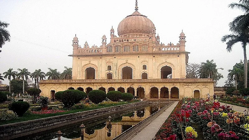 Image Of Gulab Bari: The Forgotten Rose Garden.